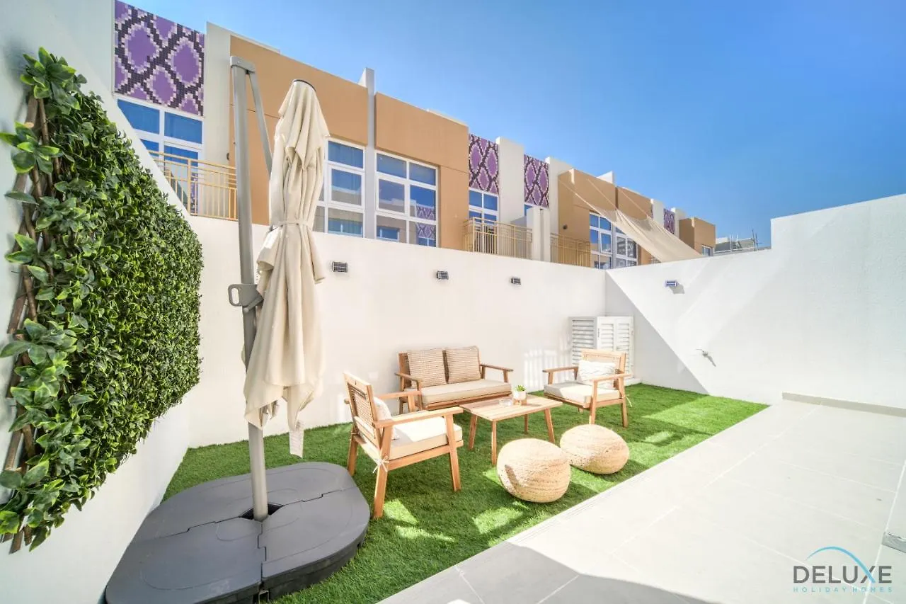 Apartment Peaceful 3Br Townhouse At Damac Hills 2, Dubailand By Deluxe Holiday Homes United Arab Emirates