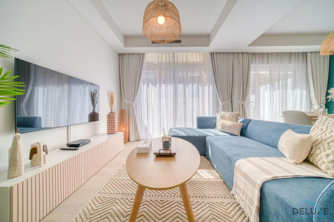 Peaceful 3Br Townhouse At Damac Hills 2, Dubailand By Deluxe Holiday Homes location